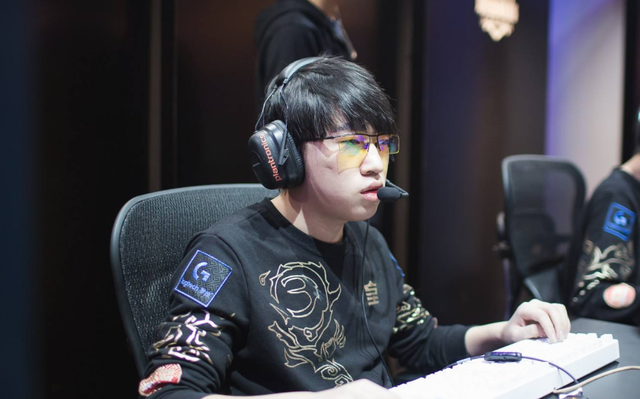 虽然他在身 虽然他在身