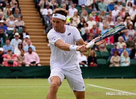 案并在赛场 案并在赛场