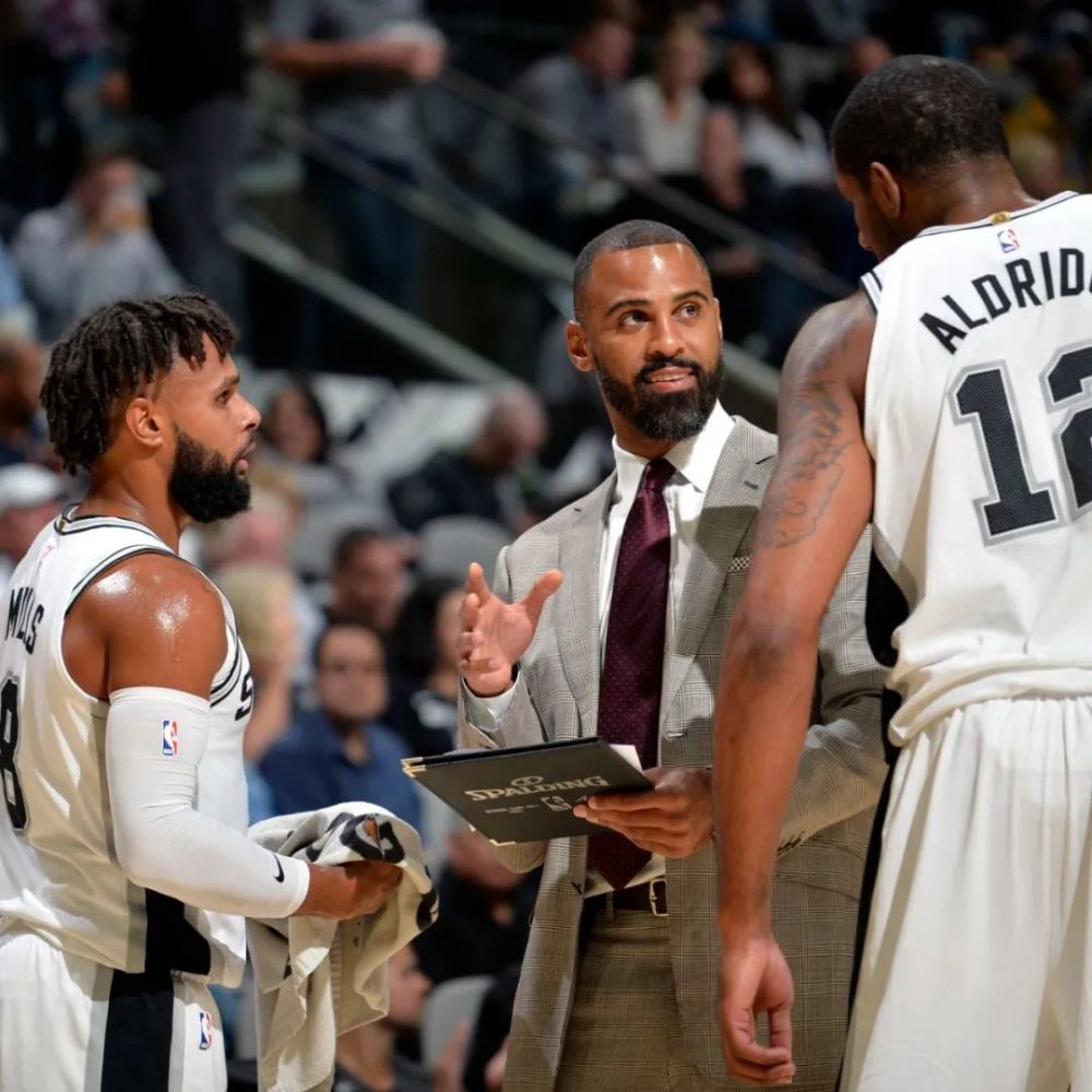 动的蓬勃发 动的蓬勃发